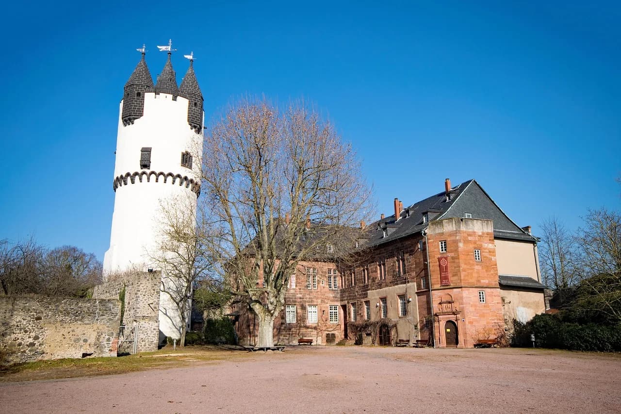 Hanau – Altstadt und Main